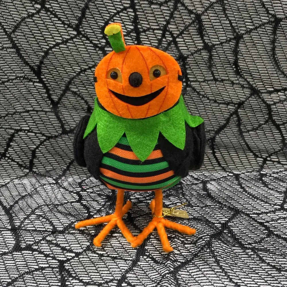 Target 2019 SPOOKSTER Hyde and Eek Halloween Bird